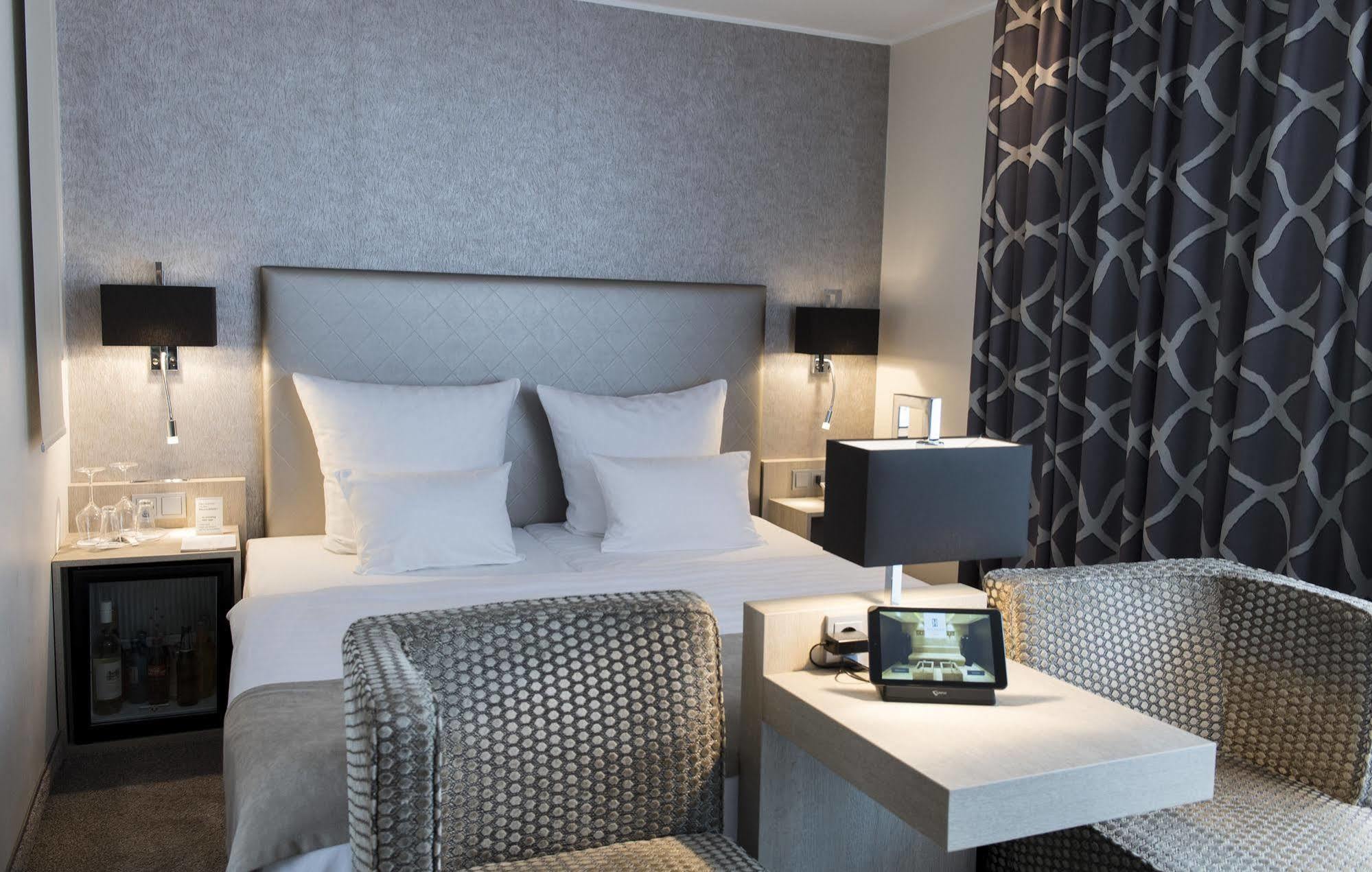 Thomas Hotel Spa & Lifestyle Χούζουμ Εξωτερικό φωτογραφία